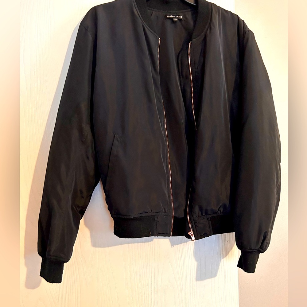 Women’s Kendall and Kylie winter jacket.